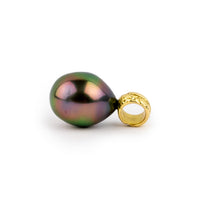 Polynesian Sunset Shifting 9.4mm Tahitian Pearl Pendant on 18K Yellow Gold