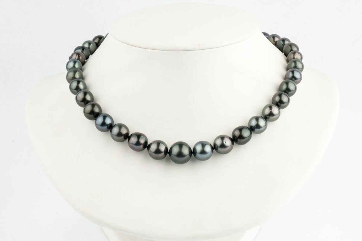 Black Sand Beach 8.2-12.8mm Tahitian Pearl Strand