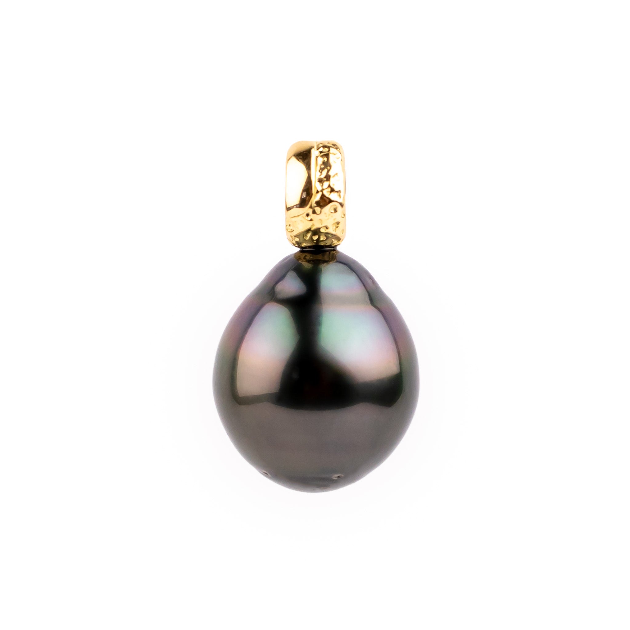 Midnight Sky 11mm Tahitian Pearl Pendant on 18K Yellow Gold