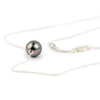 Silvery Pink Green 9.3mm Tahitian Pearl Solitaire Necklace on Sterling Silver