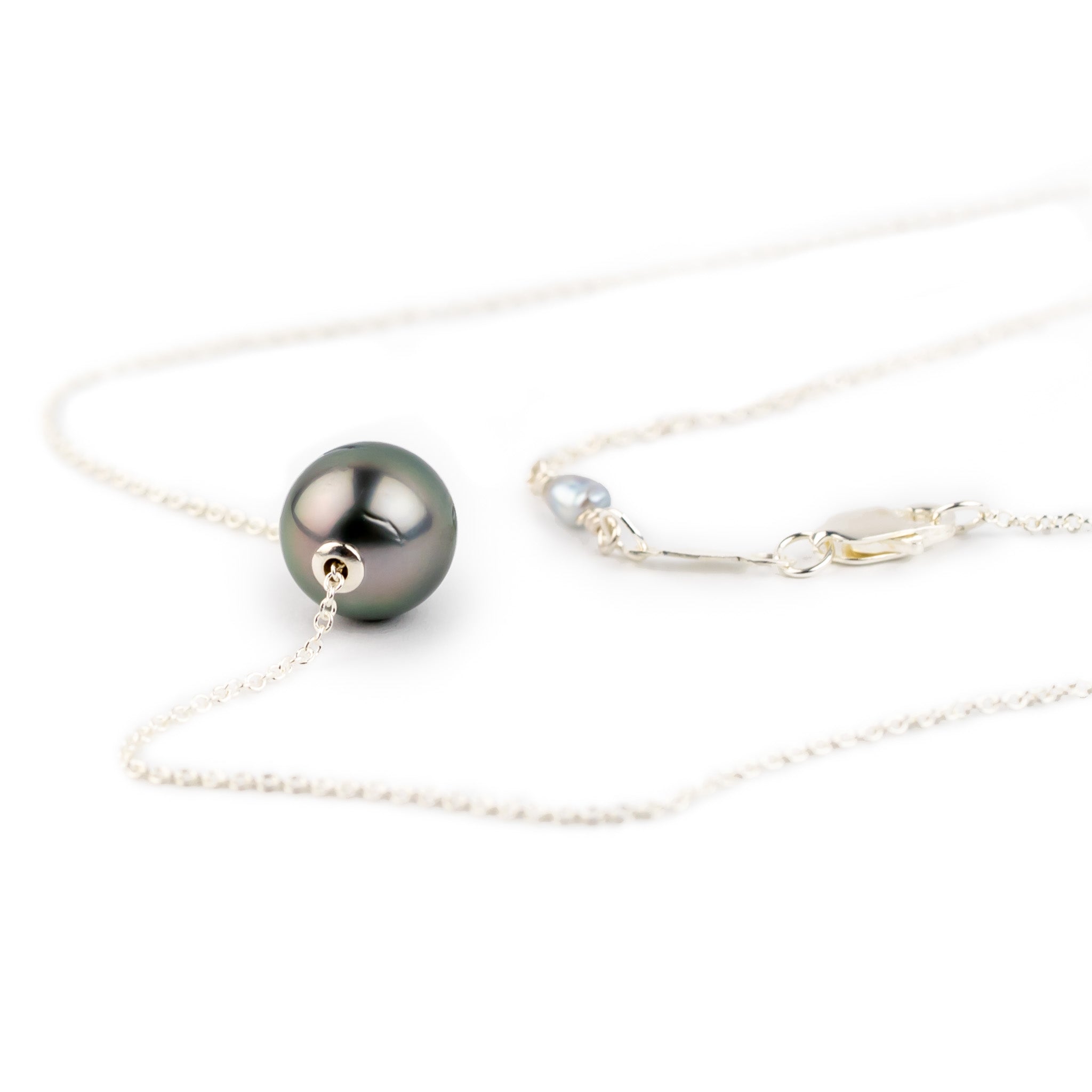 Silvery Pink Green 9.3mm Tahitian Pearl Solitaire Necklace on Sterling Silver