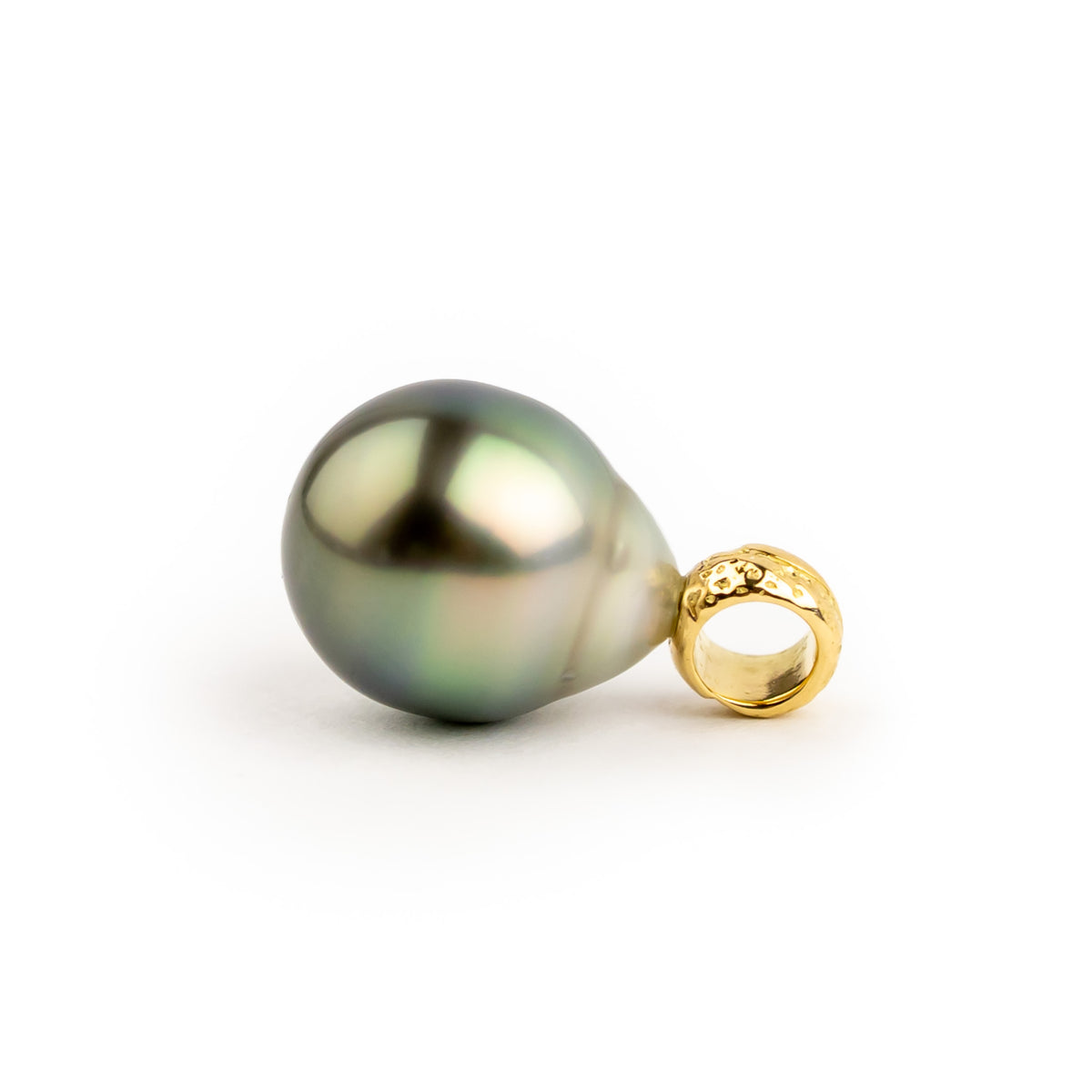 Green Ombré 11.7mm Tahitian Pearl Pendant on 18K Yellow Gold