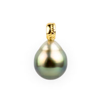 Green Ombré 11.7mm Tahitian Pearl Pendant on 18K Yellow Gold