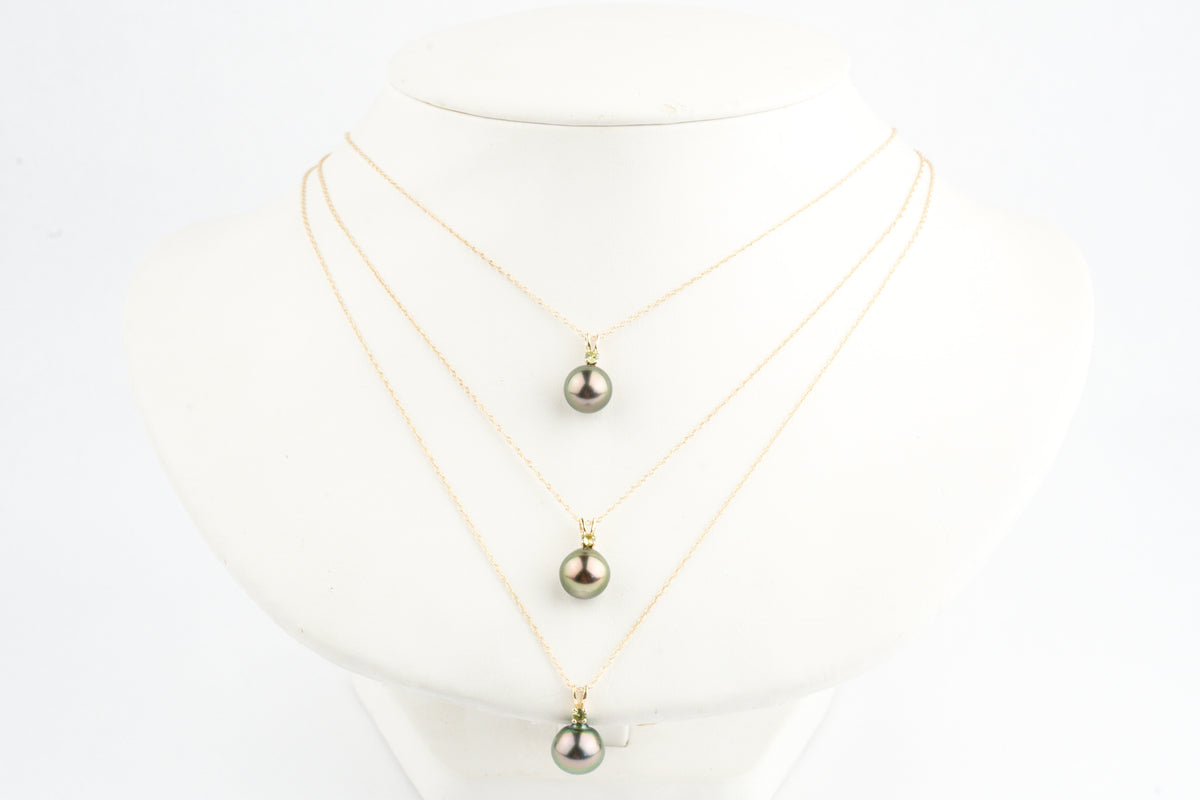 Tahitian Pearl & Peridot Aubergine Green Étoile Necklace on 10K Gold