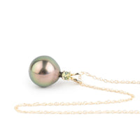 Tahitian Pearl & Peridot Aubergine Green Étoile Necklace on 10K Gold