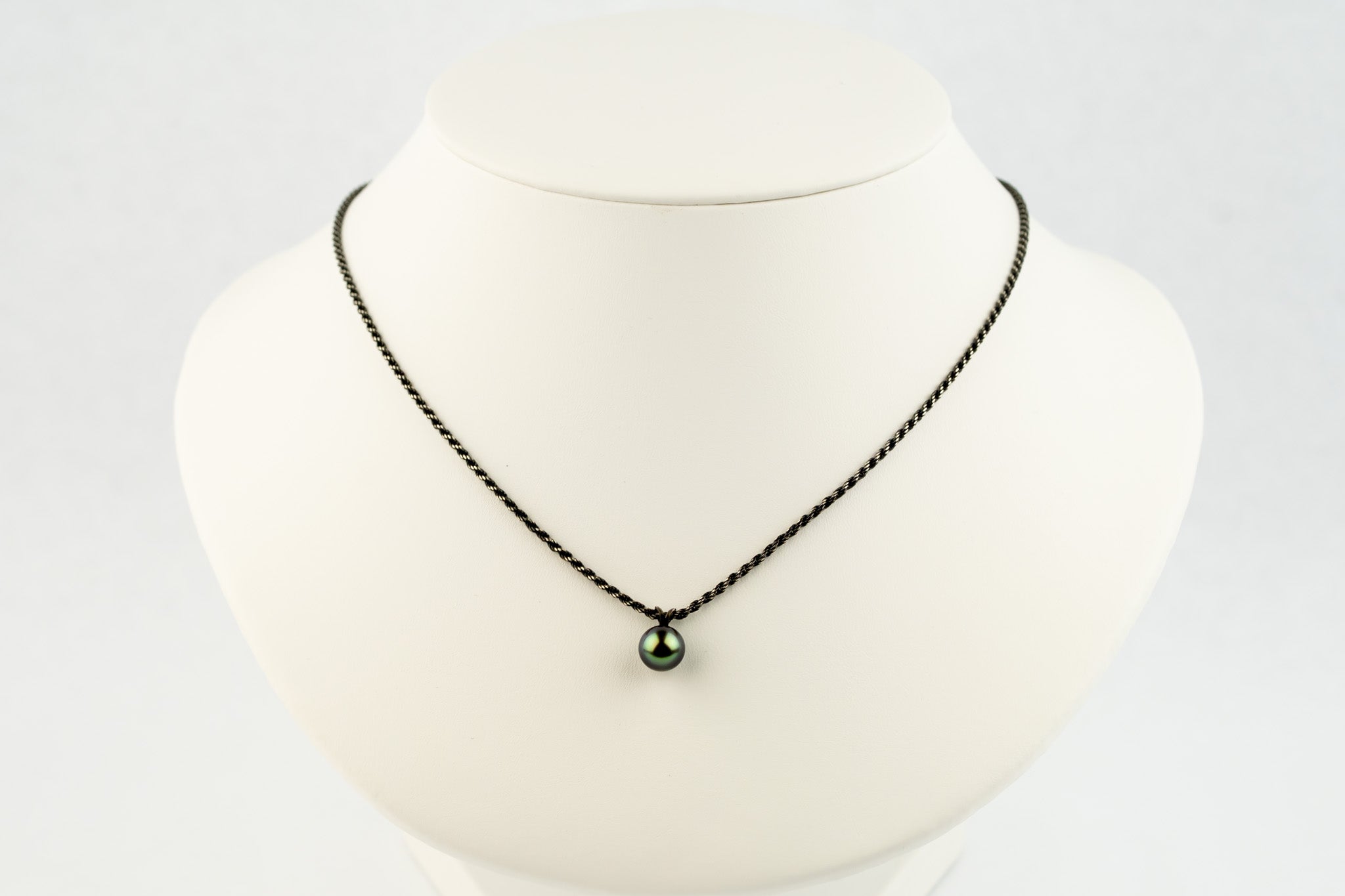 Indigo Glow 9mm Tahitian Pearl Necklace on Sterling Silver