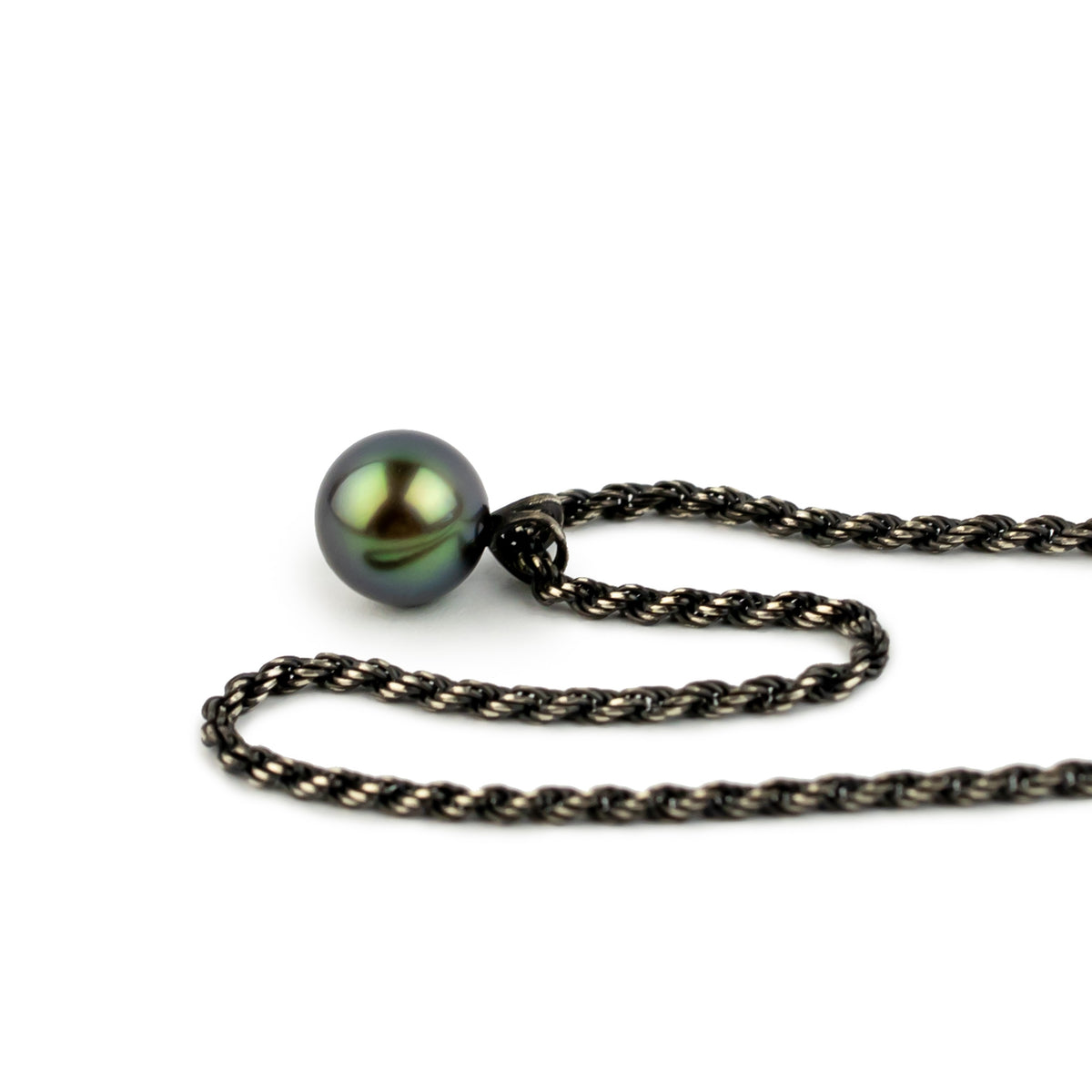 Indigo Glow 9mm Tahitian Pearl Necklace on Sterling Silver