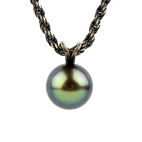 Indigo Glow 9mm Tahitian Pearl Necklace on Sterling Silver