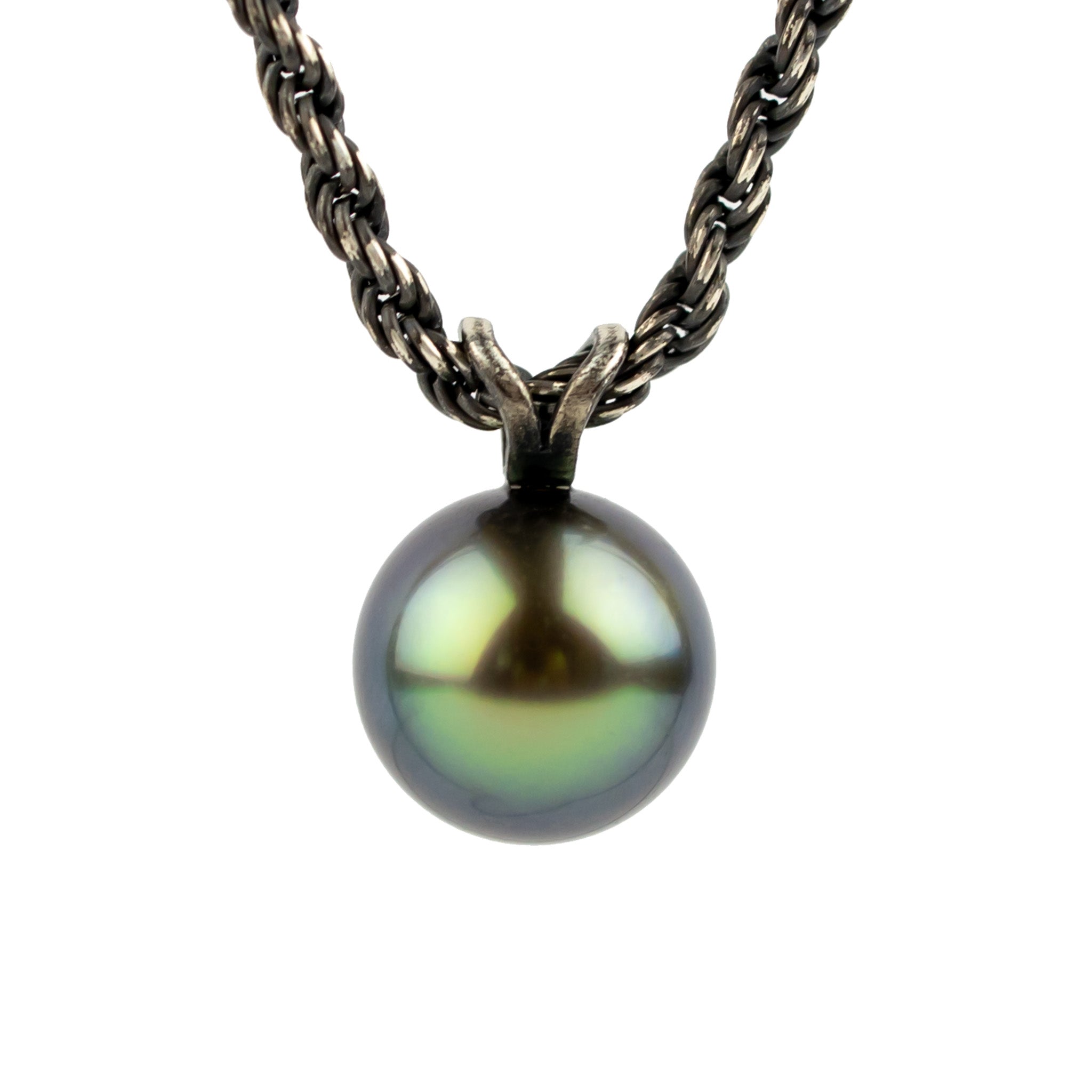 Indigo Glow 9mm Tahitian Pearl Necklace on Sterling Silver