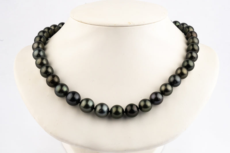 Black Sand Beach 10-12.9mm Tahitian Pearl Strand