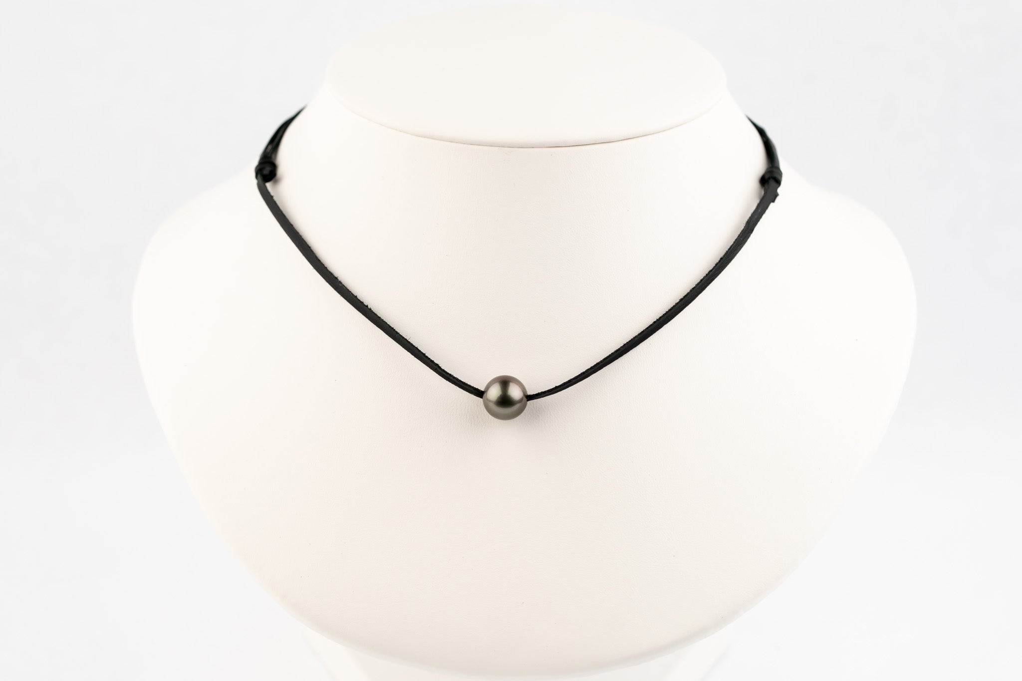 Round Customizable Mana Necklace