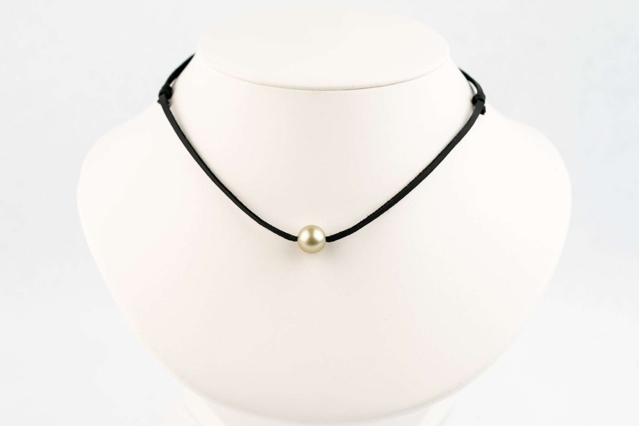 Round Customizable Mana Necklace