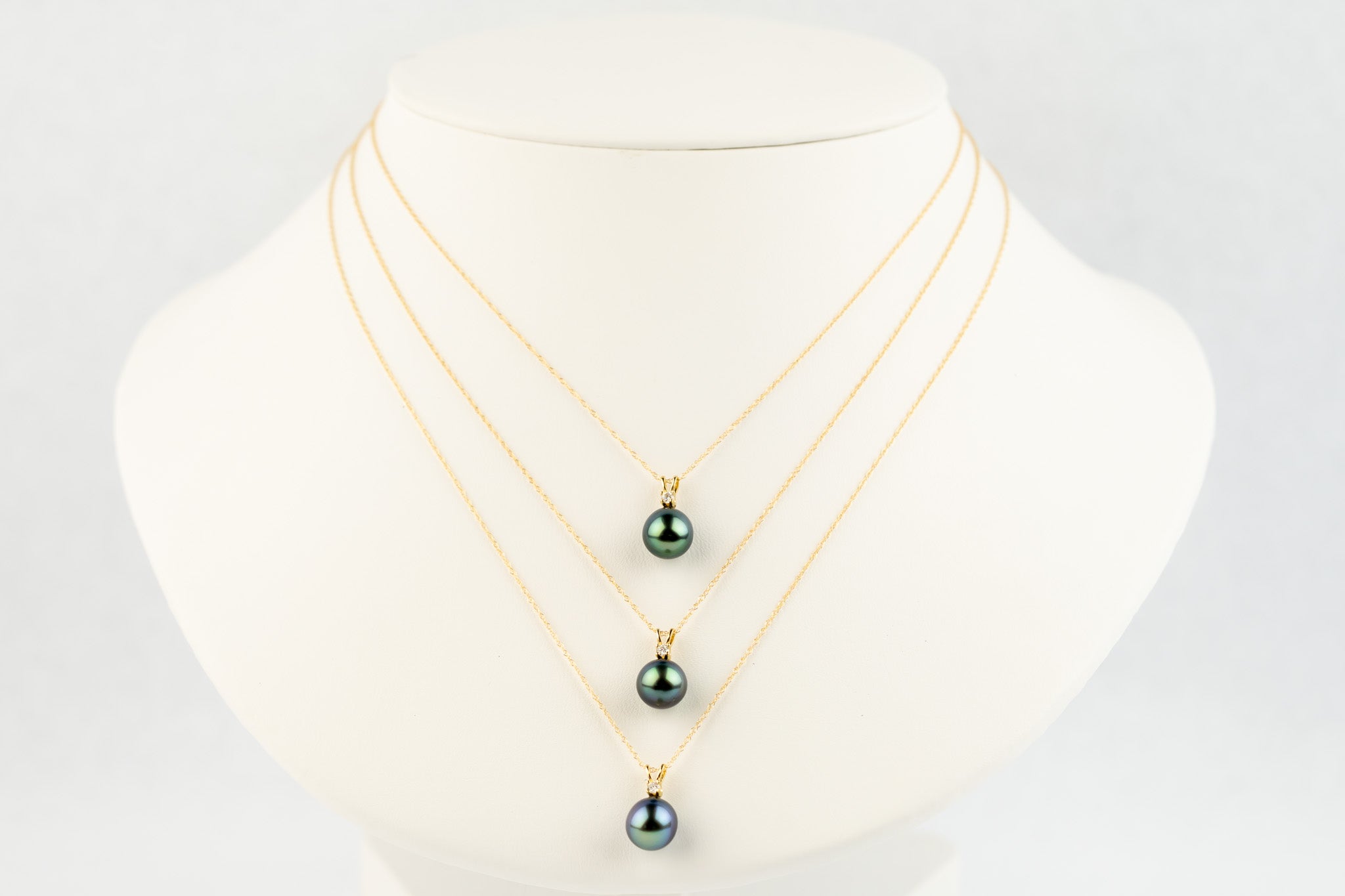 Tahitian Pearl & Diamond Indigo Green Étoile Necklace on 10K Yellow Gold