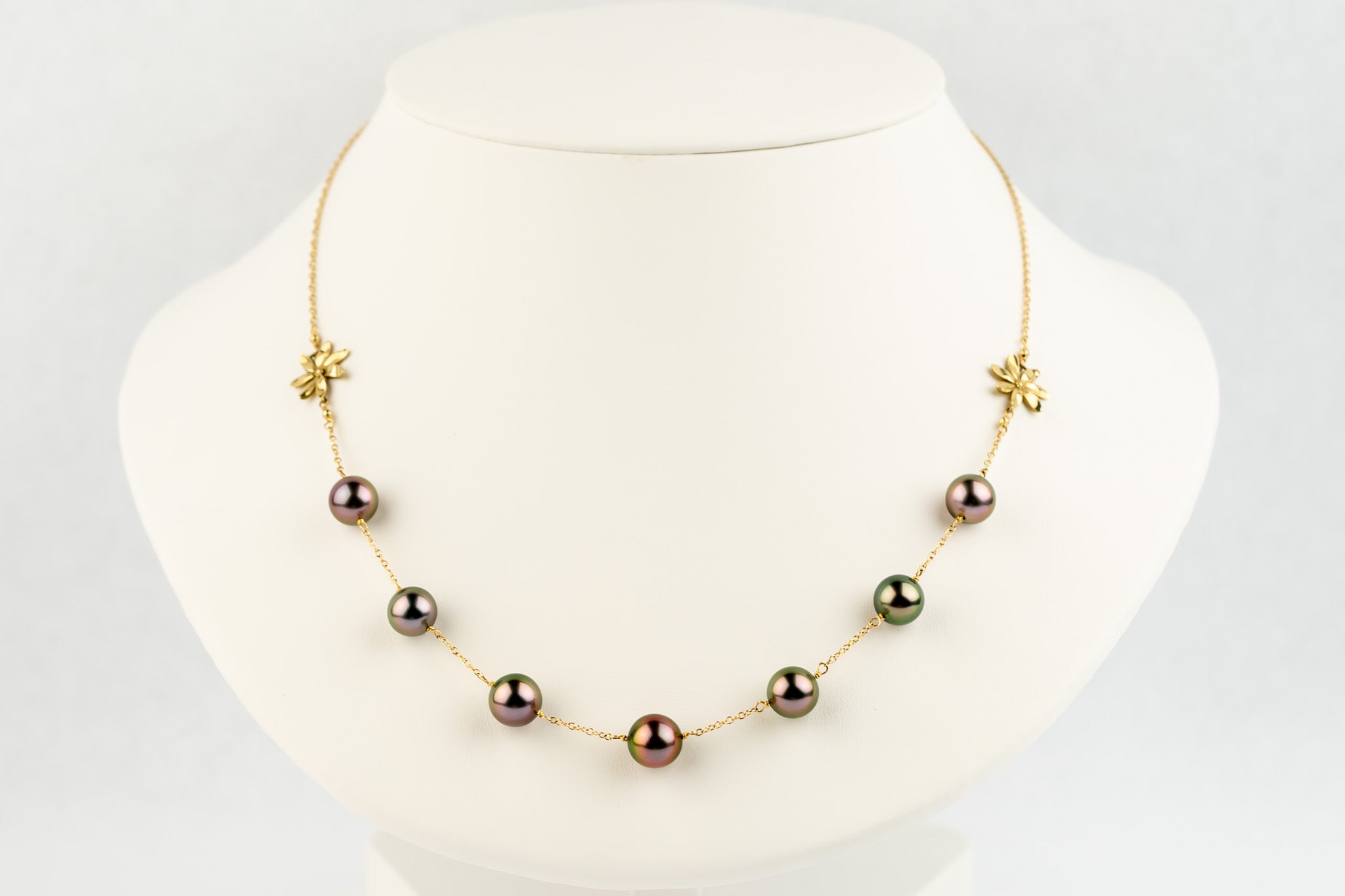 Fuchsia Green Septima Tiaré Tin-Cup Tahitian Pearl Necklace on 14k Yellow Gold