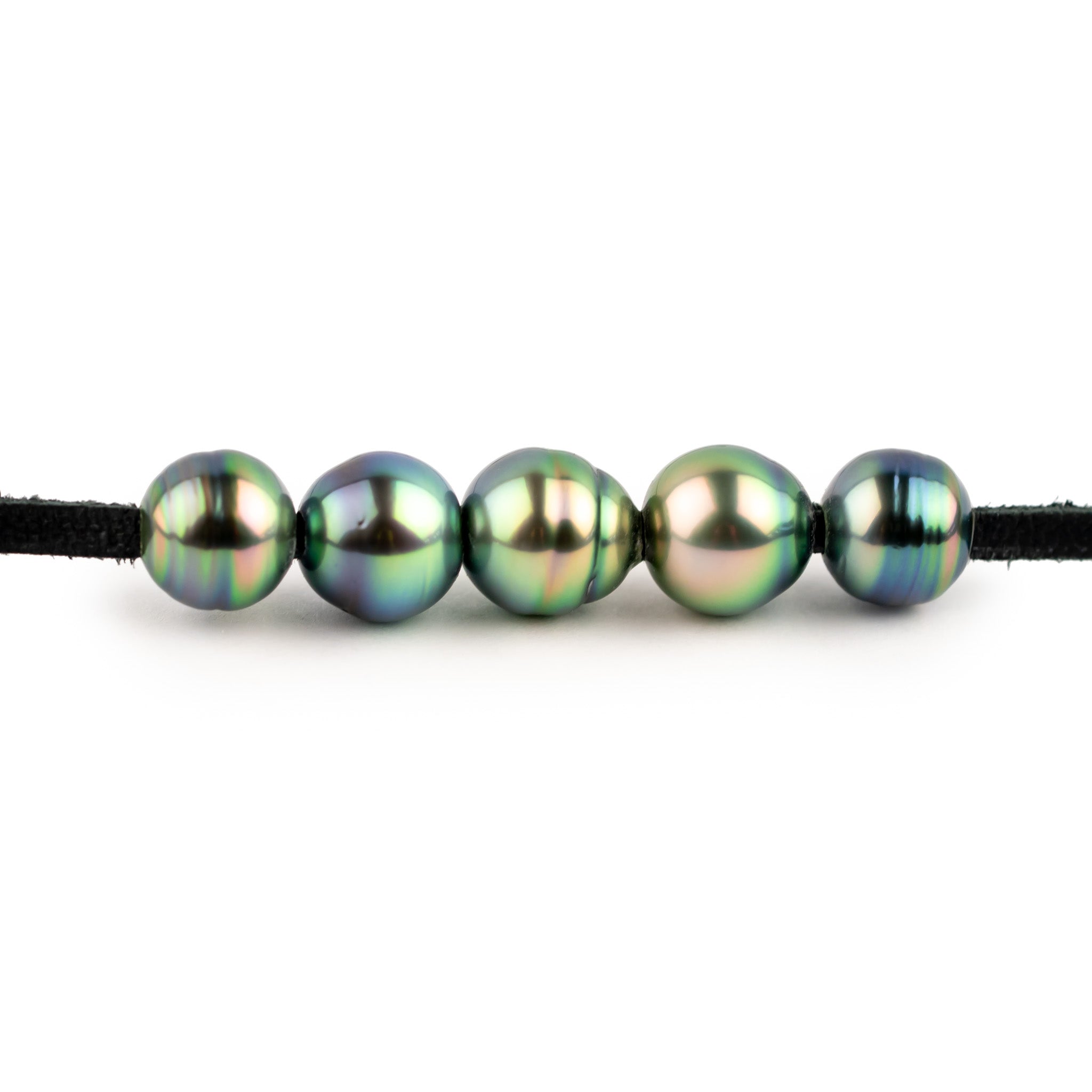 Flashy Peacock Circled Quintuple 8.8-9.5mm Mana Pearl Necklace