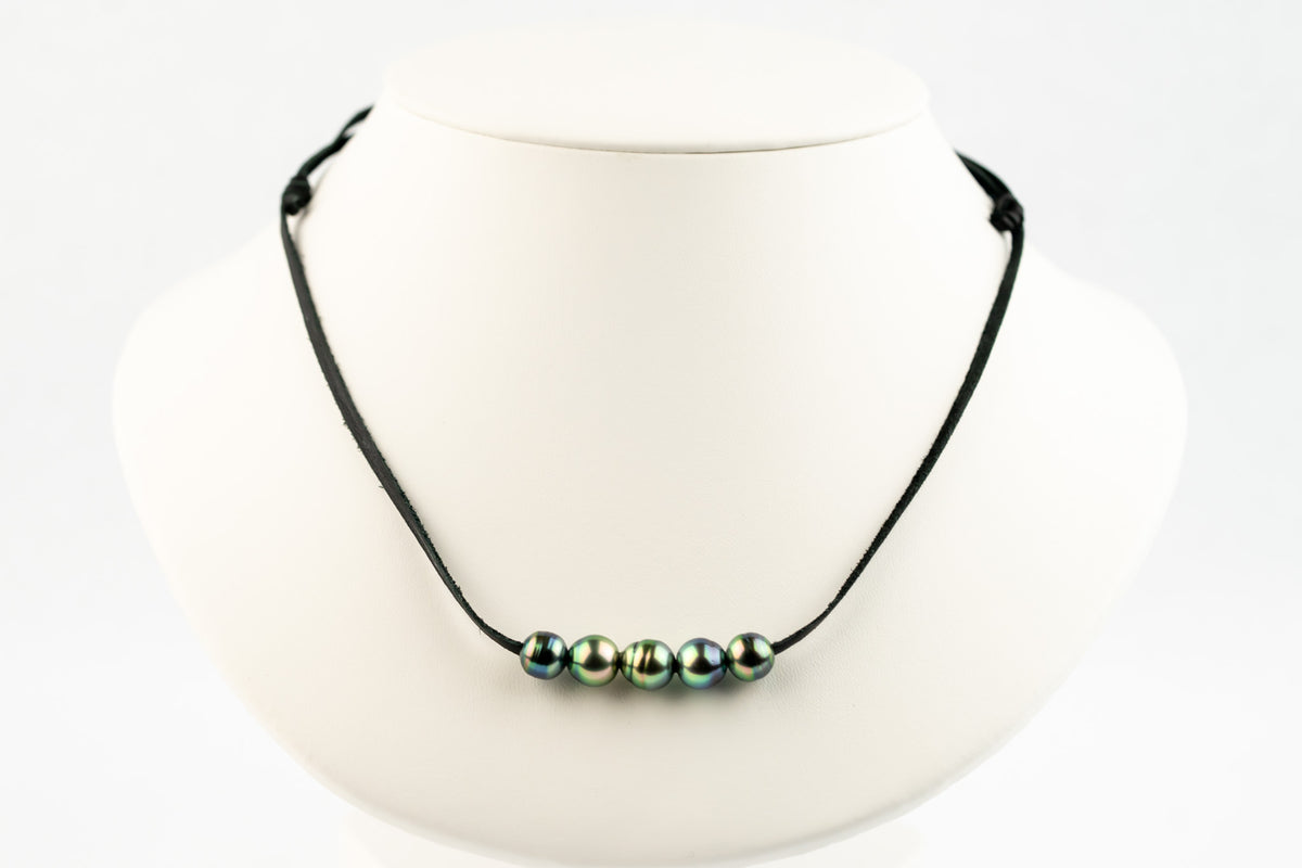 Flashy Peacock Circled Quintuple 8.8-9.5mm Mana Pearl Necklace