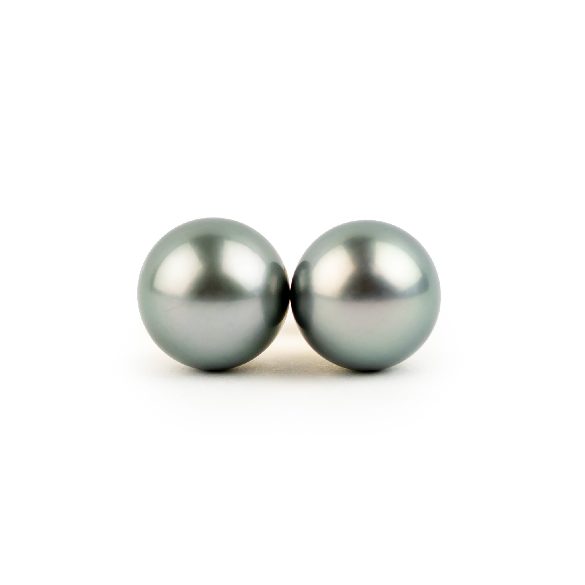 Silvery Blue 9.2-9.7mm Tahitian Pearl Stud Earrings