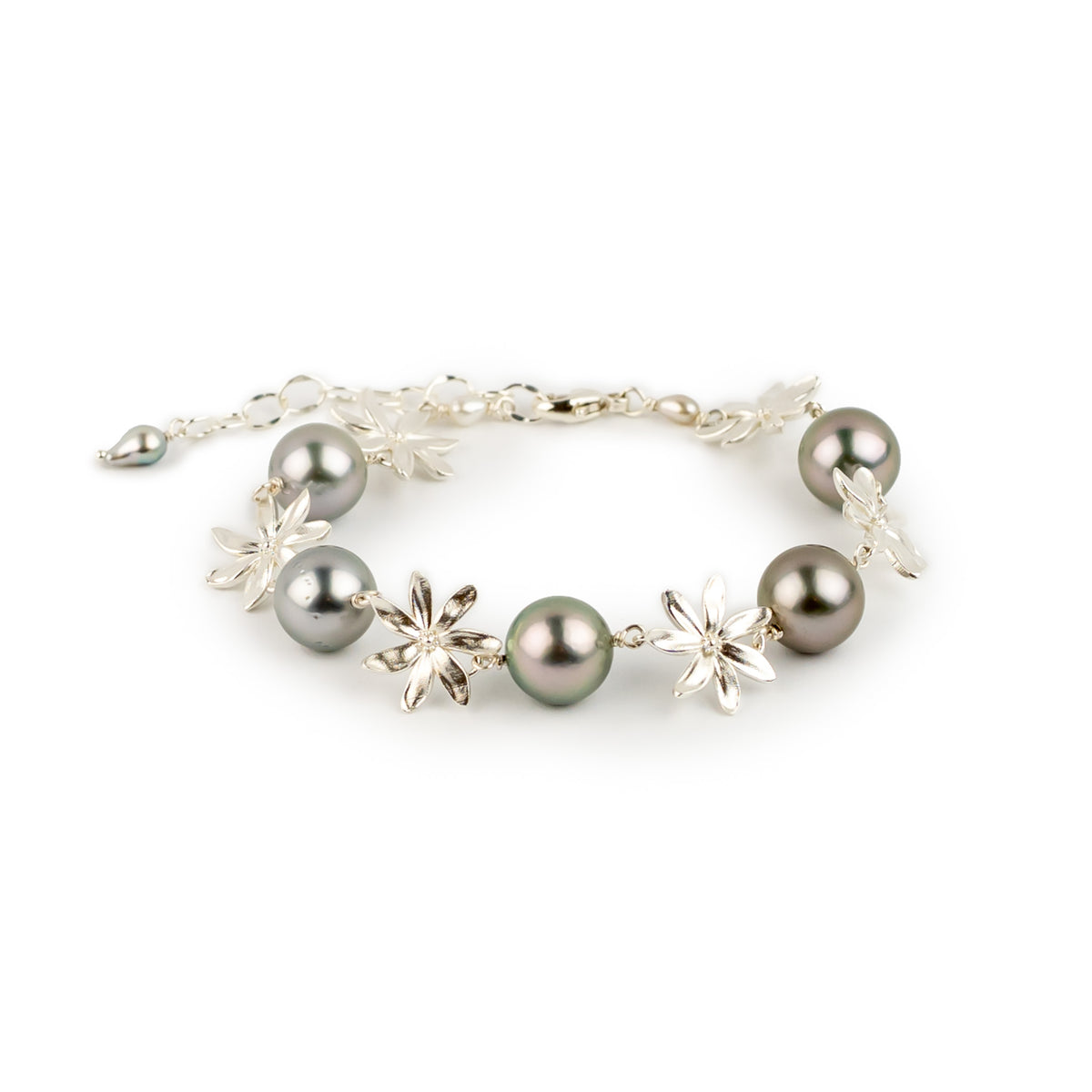 Shimmery Pink Tiaré Sterling Silver Tahitian Pearl Bracelet