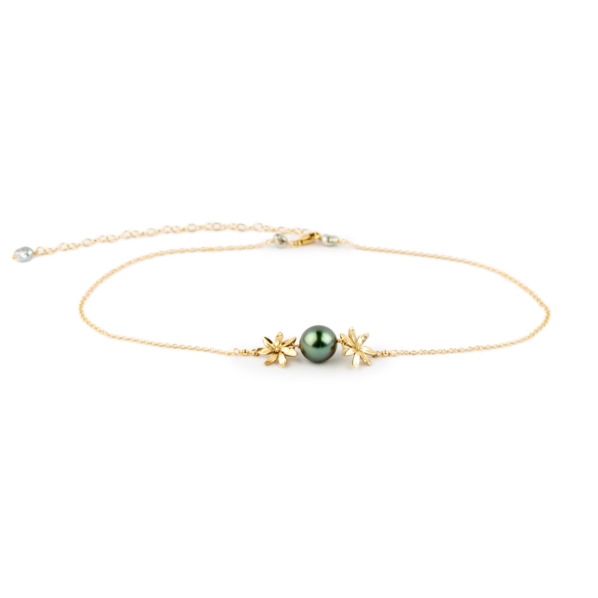 Lavender Green Tiaré Choker Necklace on 14k Yellow Gold