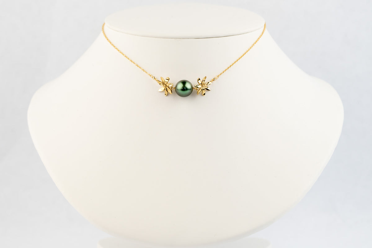 Lavender Green Tiaré Choker Necklace on 14k Yellow Gold