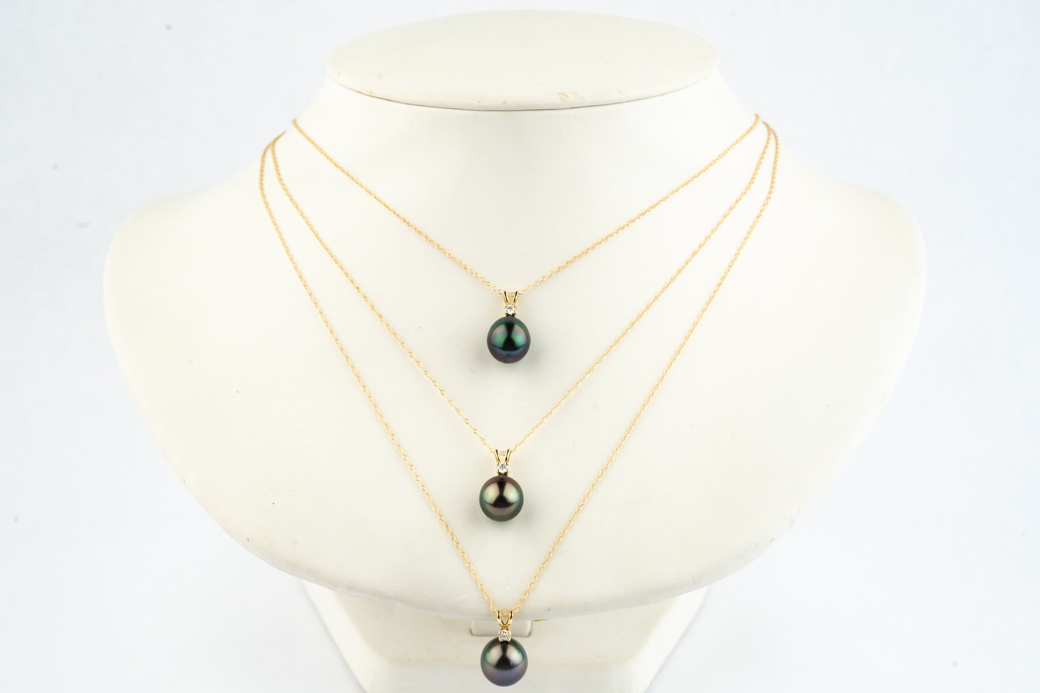 Tahitian Pearl & Diamond Rainbow Étoile Necklace on 10K Yellow Gold