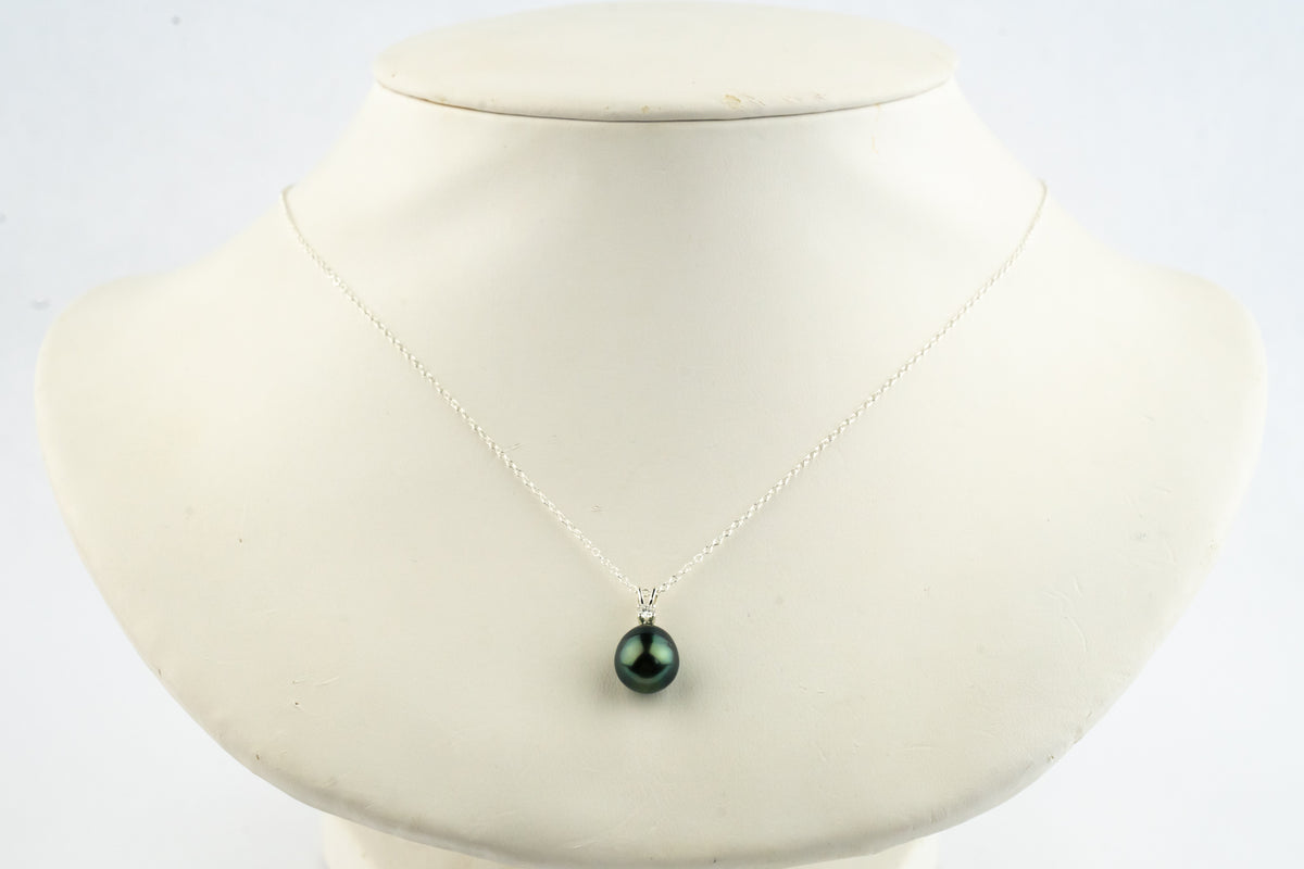 Tahitian Pearl & Diamond Indigo Green Étoile Necklace on Sterling Silver