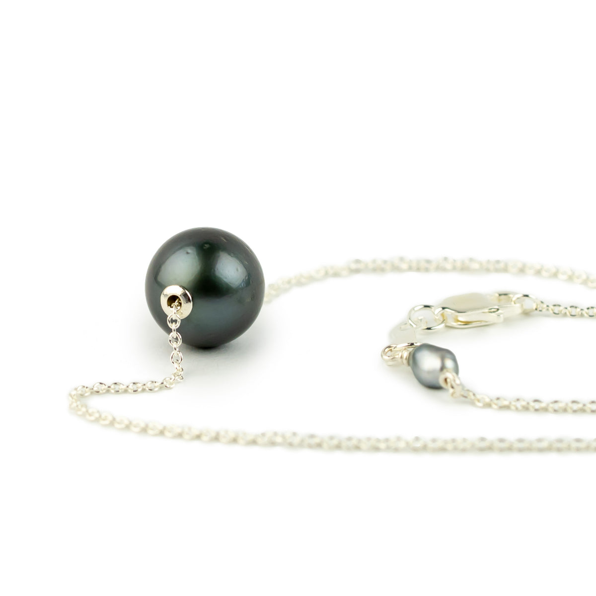 Deep Indigo 10.2mm Tahitian Pearl Solitaire Necklace on Sterling Silver