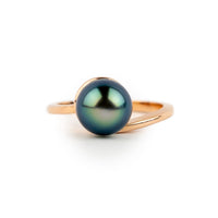 Royal Blue Flash 8.5mm Tahitian Pearl Swirl Ring on 14k Rose Gold