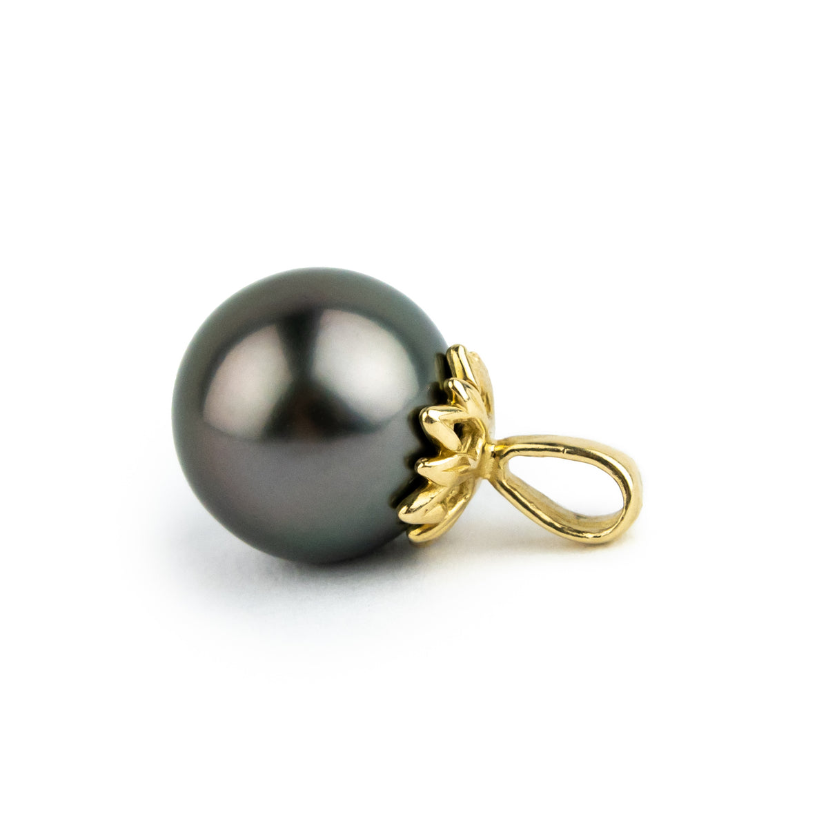 Plum Green 10mm Tahitian Pearl Marguerite Pendant on 14K Yellow Gold