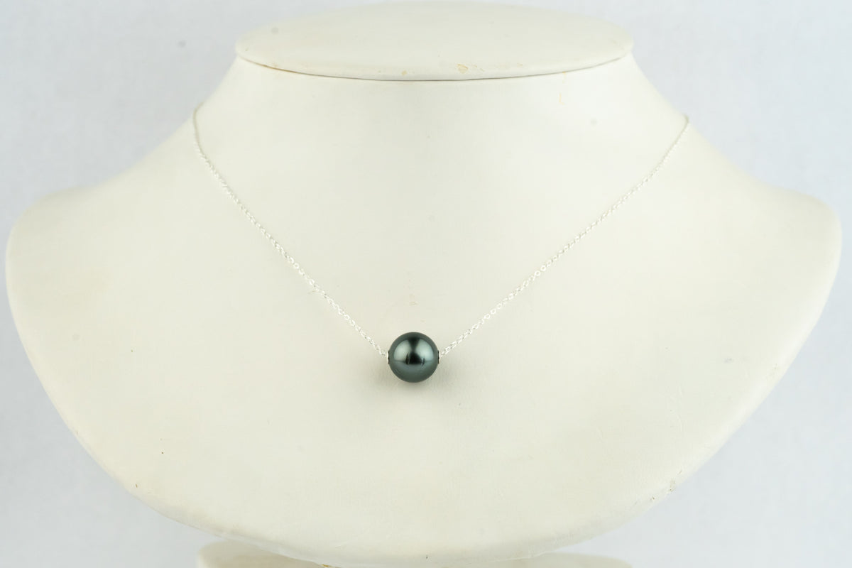 Stormy Blue Green 10.7mm Tahitian Pearl Solitaire Necklace on Sterling Silver