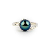 Intense Royal Blue 8.8mm Tahitian Pearl Swirl Ring on Sterling Silver