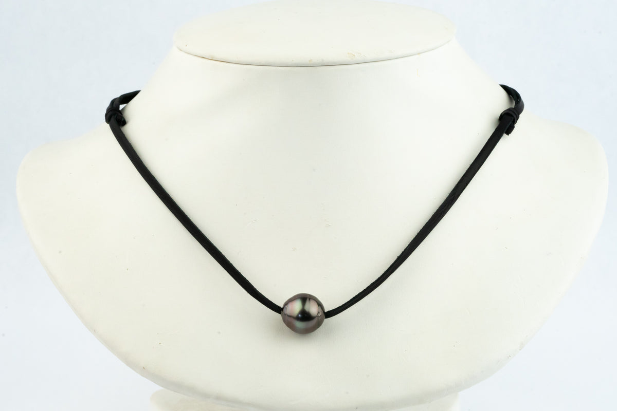 Tropical Night Sky Circled 12.3mm Super Mana Necklace