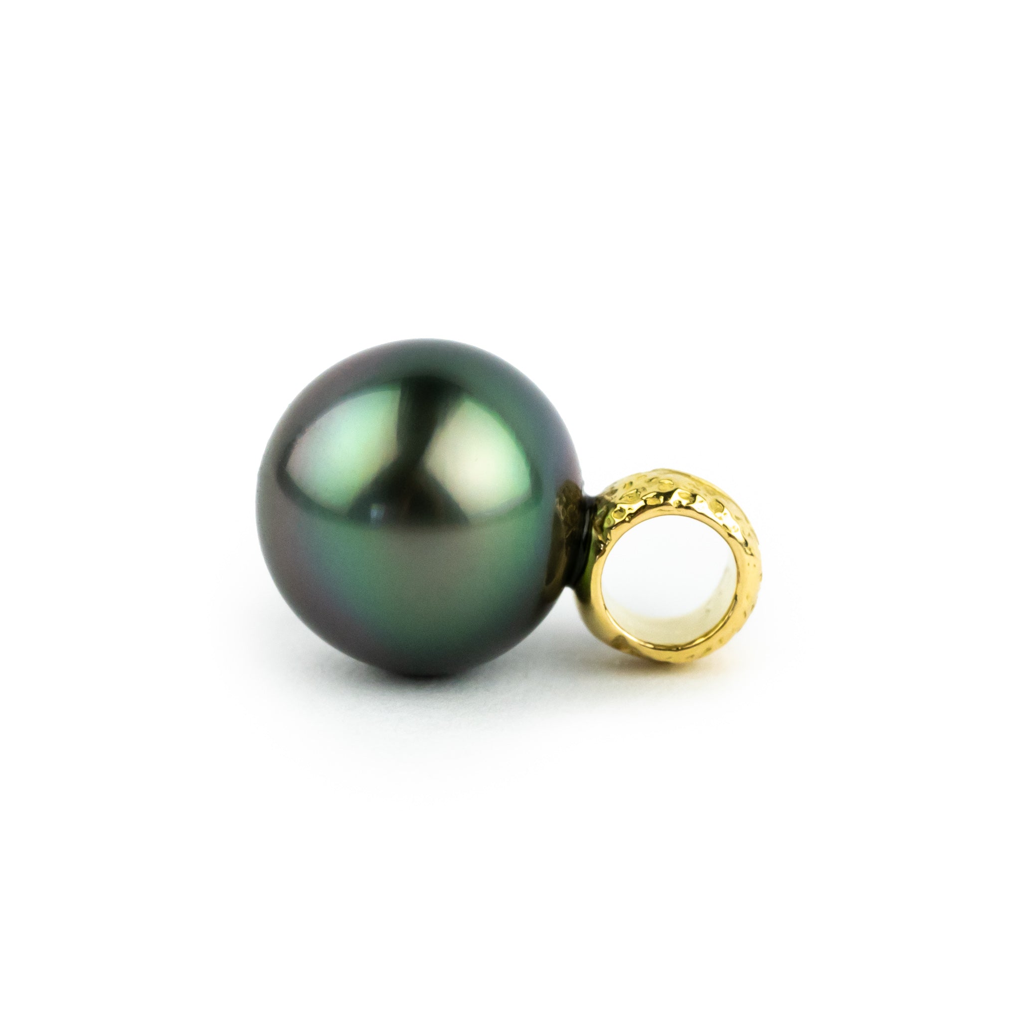 Tropical Green 10.5mm Tahitian Pearl Pendant on 18K Yellow Gold