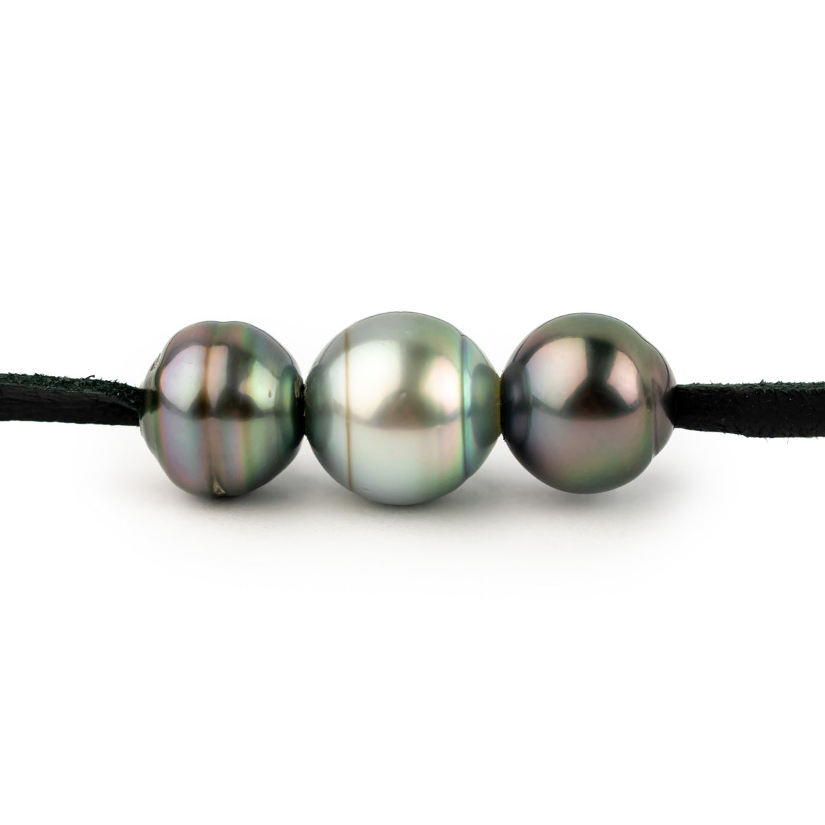 Dreamy Purple Green Circled 9-9.9mm Triple Eimeo Mana Necklace