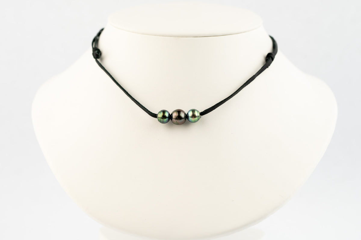 Electric Plum Green Circled 9-10.3mm Triple Eimeo Mana Necklace