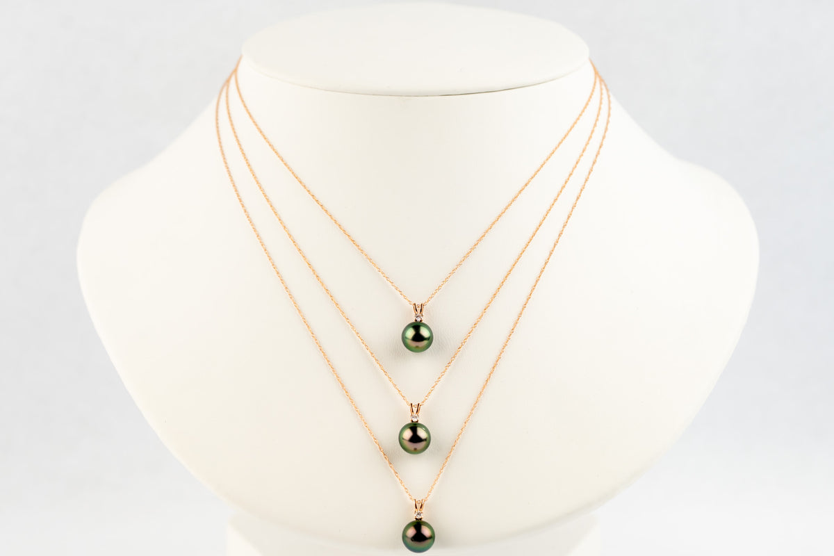 Flashy Aubergine Peacock Tahitian Pearl & Diamond Étoile Necklace on 10K Rose Gold