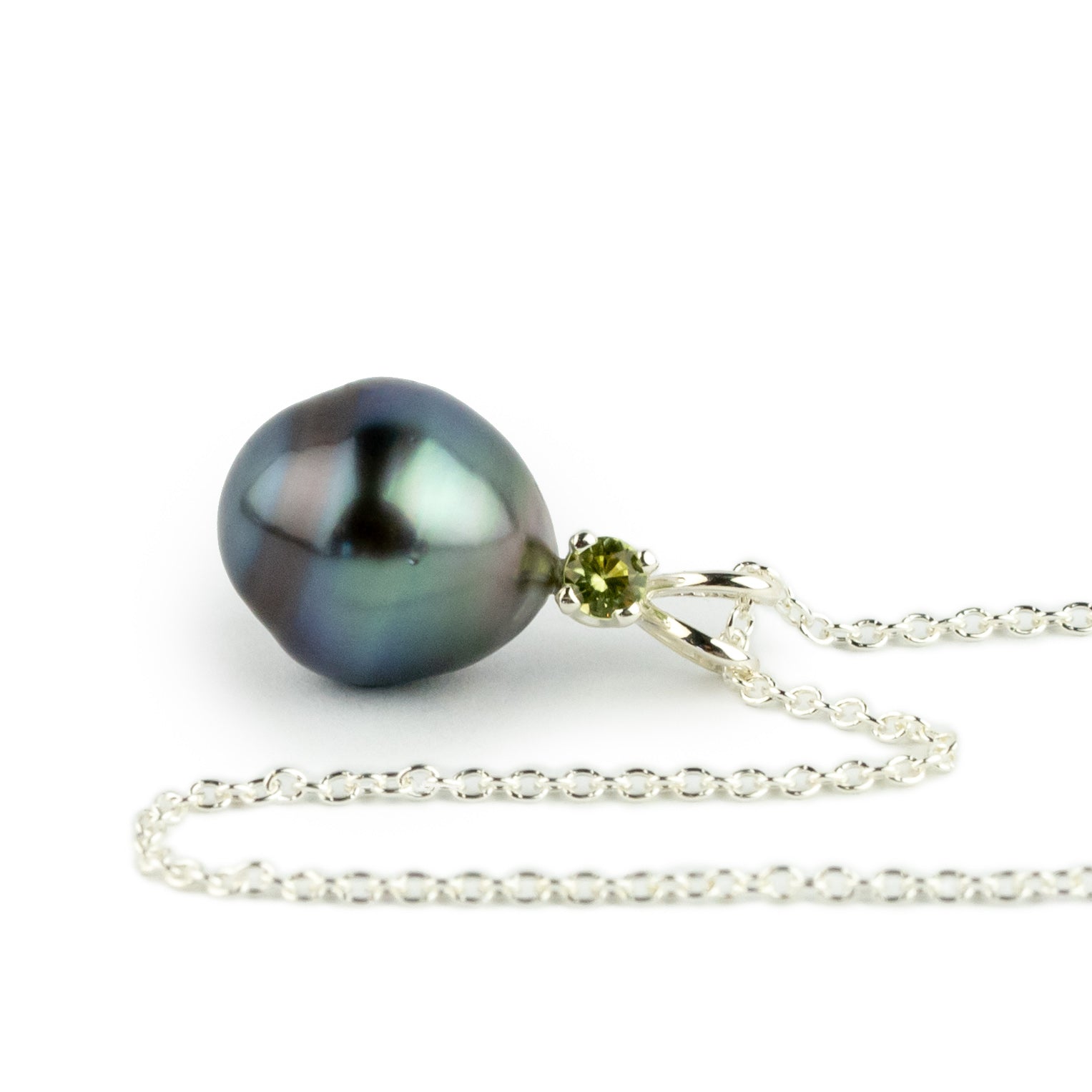 Tahitian Pearl & Peridot Sky Blue Étoile Necklace on Sterling Silver