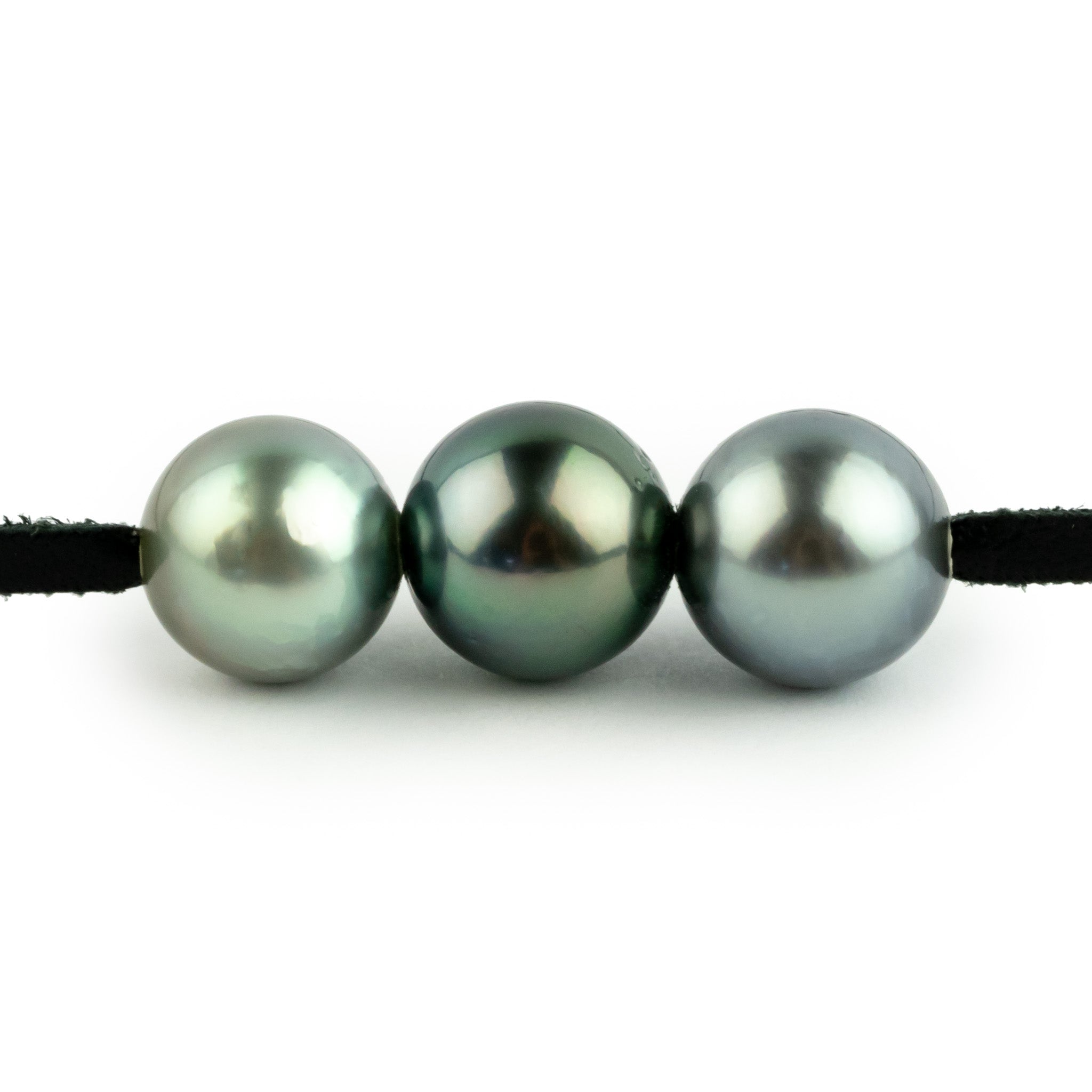 Silvery Blue Green 10.4-10.9mm Triple Eimeo Mana Necklace