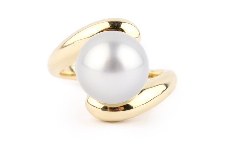 Snowy White 11.4mm Tahitian Pearl Ring
