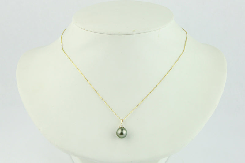 Warm Green Tahitian Pearl & Diamond Toru Necklace on 14K Yellow Gold