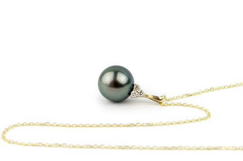 Dark Peacock Tahitian Pearl & Diamond Toru Necklace on 14K Yellow Gold