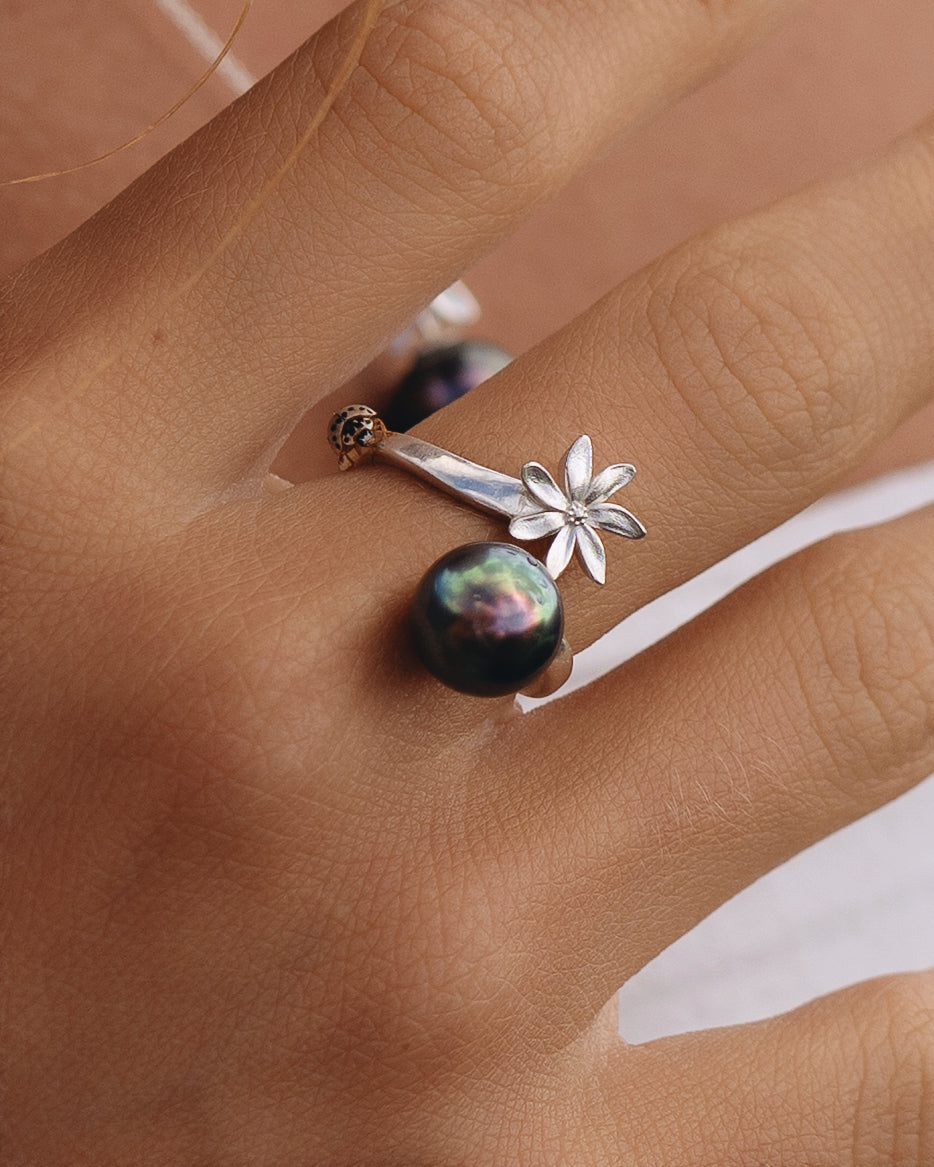 Tiaré Sterling Silver Tahitian Pearl Ring