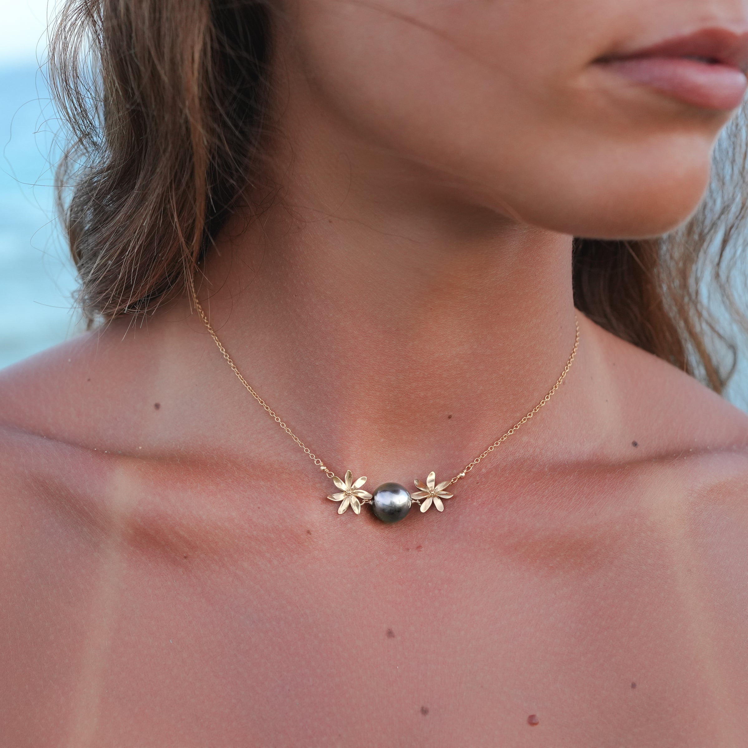 Tiare Choker Necklace on 14k Yellow Gold